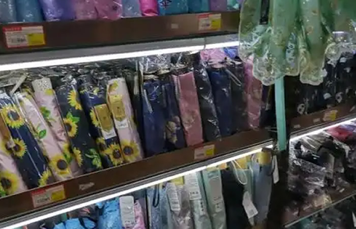 雨伞前景 雨伞前景